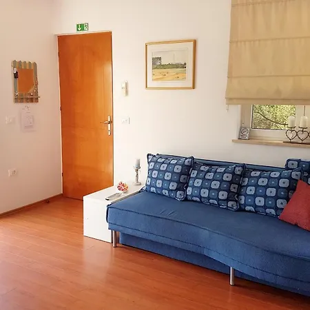 Apartment 3373b